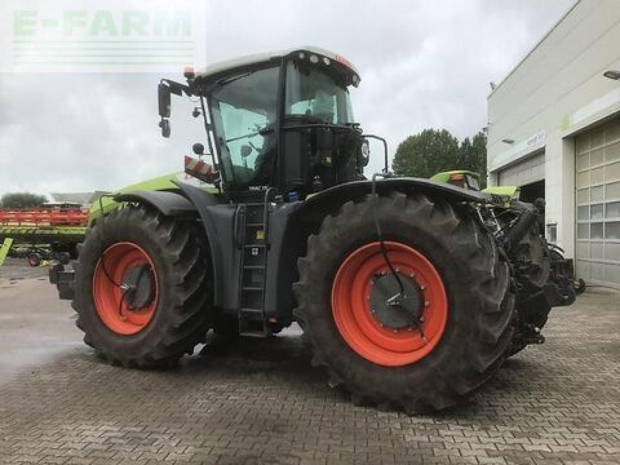 CLAAS xerion 4200 trac vc TRAC VC - Traktor: pilt 4 CLAAS xerion 4200 trac vc TRAC VC - Traktor: pilt 4