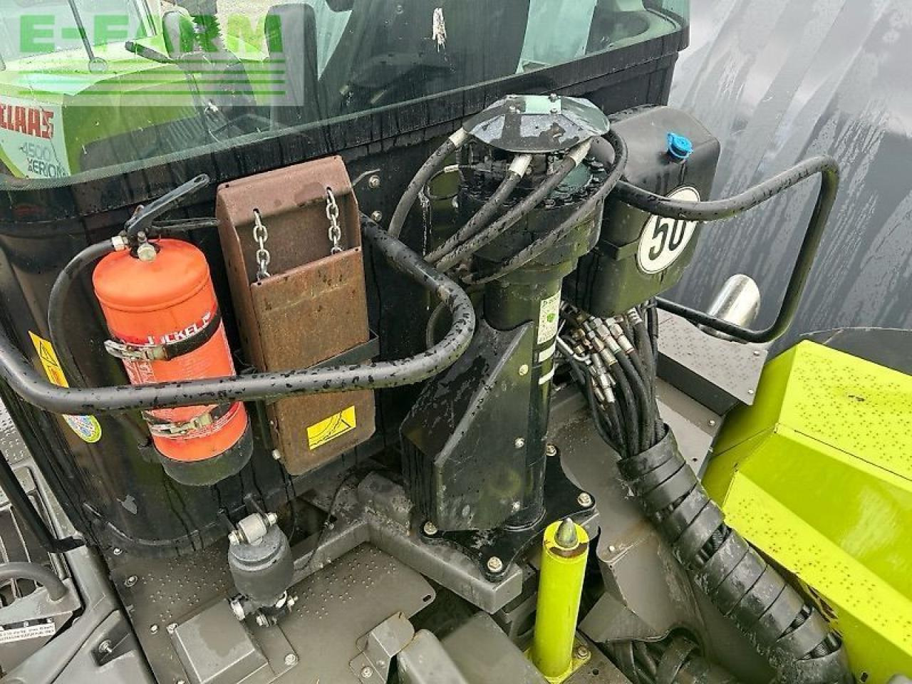 CLAAS xerion 4500 trac vc TRAC VC - Traktor: pilt 2 CLAAS xerion 4500 trac vc TRAC VC - Traktor: pilt 2