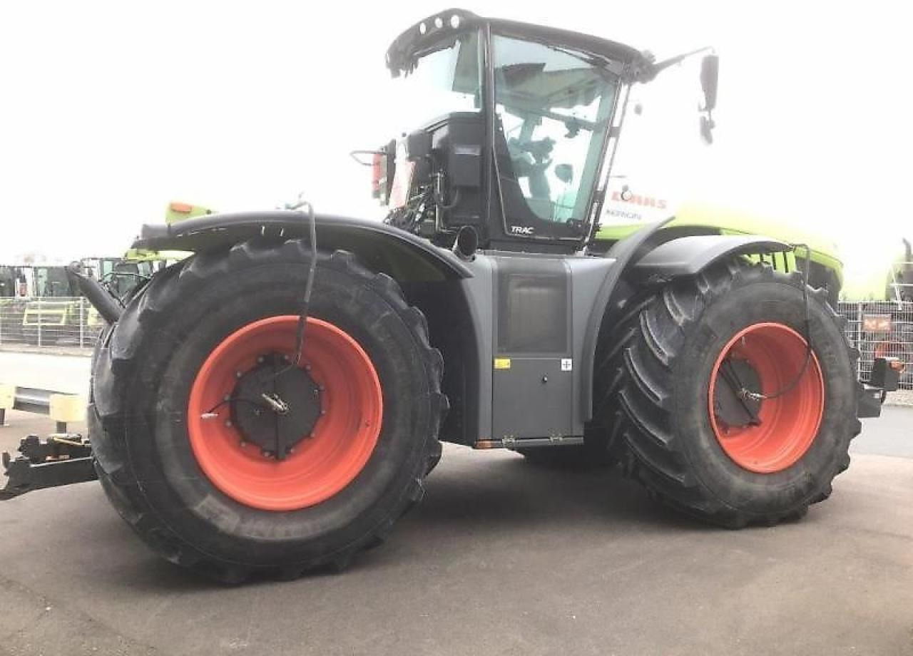 CLAAS xerion 5000 trac TRAC - Traktor: pilt 4 CLAAS xerion 5000 trac TRAC - Traktor: pilt 4