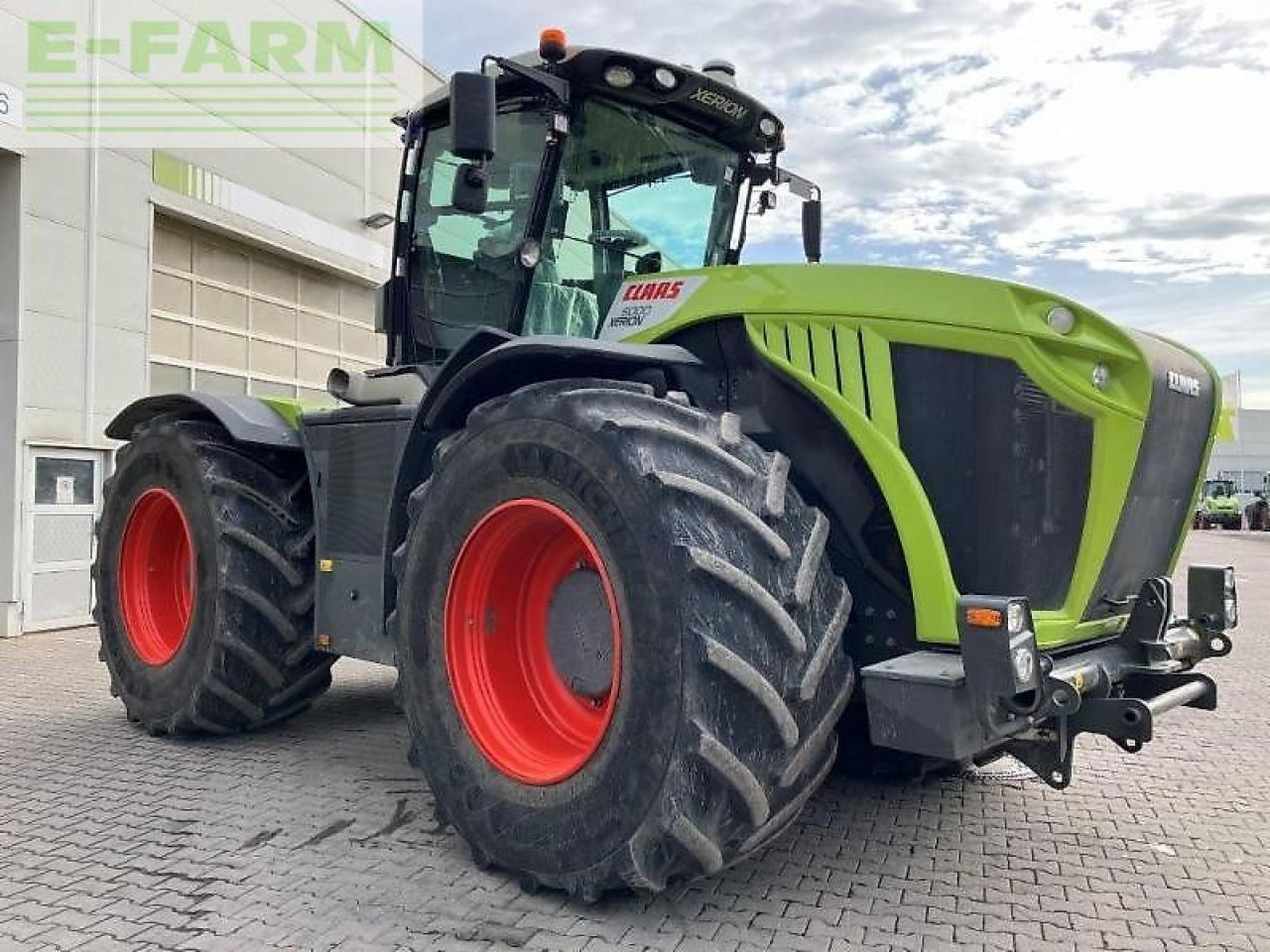 CLAAS xerion 5000 trac TRAC - Traktor: pilt 3 CLAAS xerion 5000 trac TRAC - Traktor: pilt 3