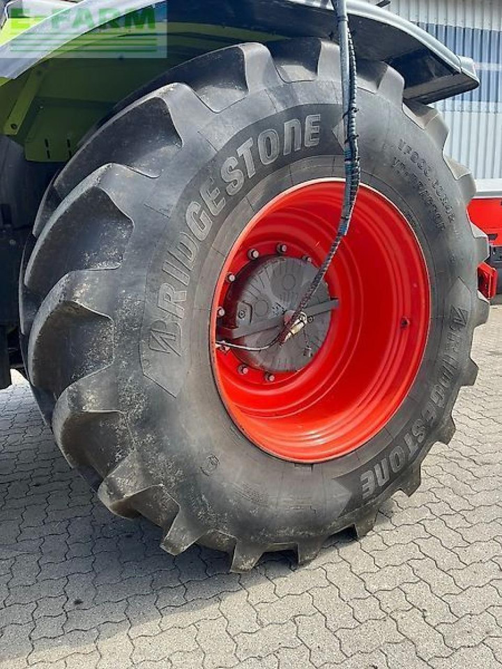 CLAAS xerion 5000 trac TRAC - Traktor: pilt 4 CLAAS xerion 5000 trac TRAC - Traktor: pilt 4