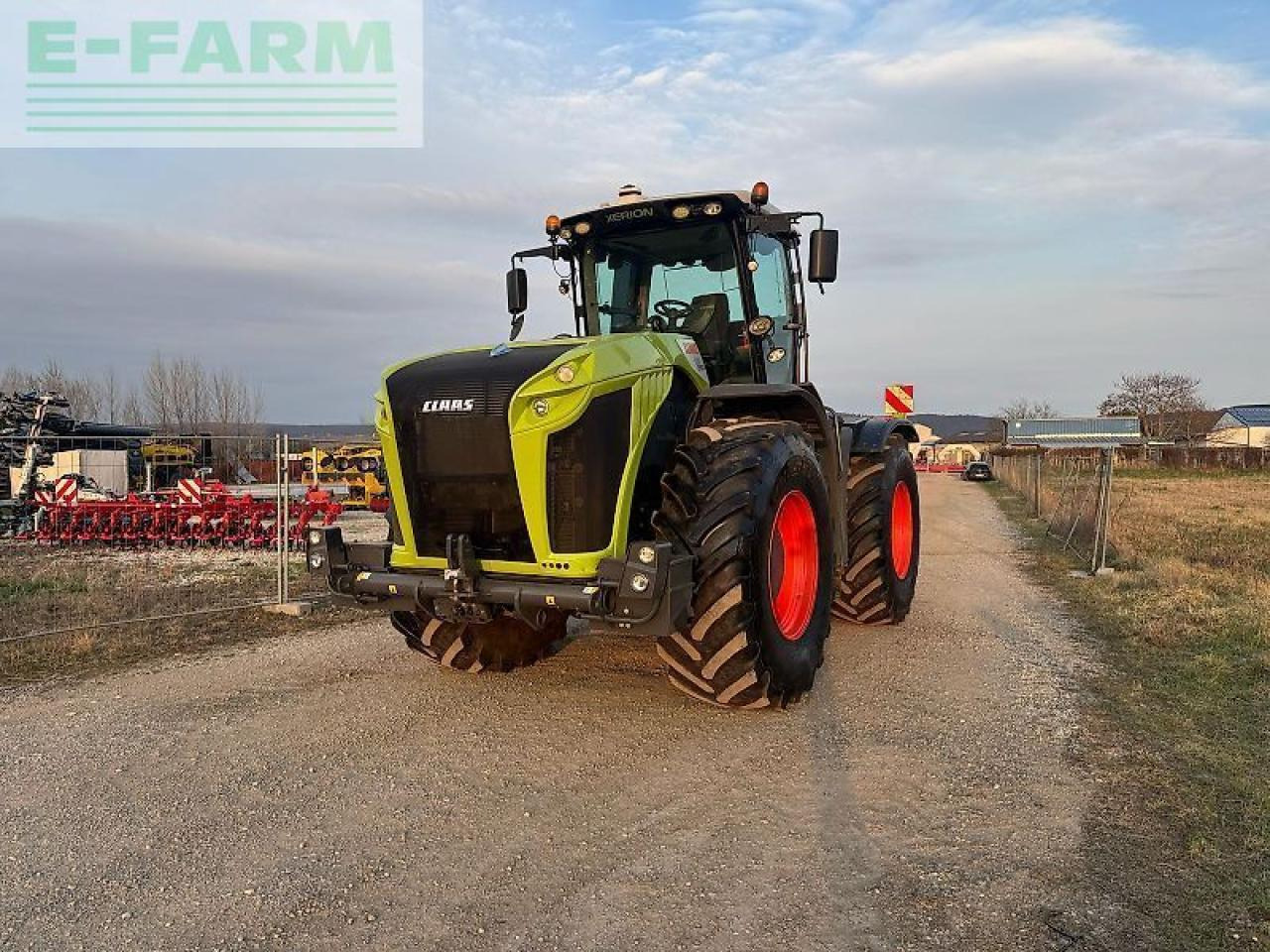 CLAAS xerion 5000 trac vc TRAC VC - Traktor: pilt 1 CLAAS xerion 5000 trac vc TRAC VC - Traktor: pilt 1