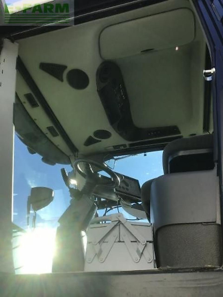 Traktor CLAAS xerion 5000 vc: pilt 6 Traktor CLAAS xerion 5000 vc: pilt 6