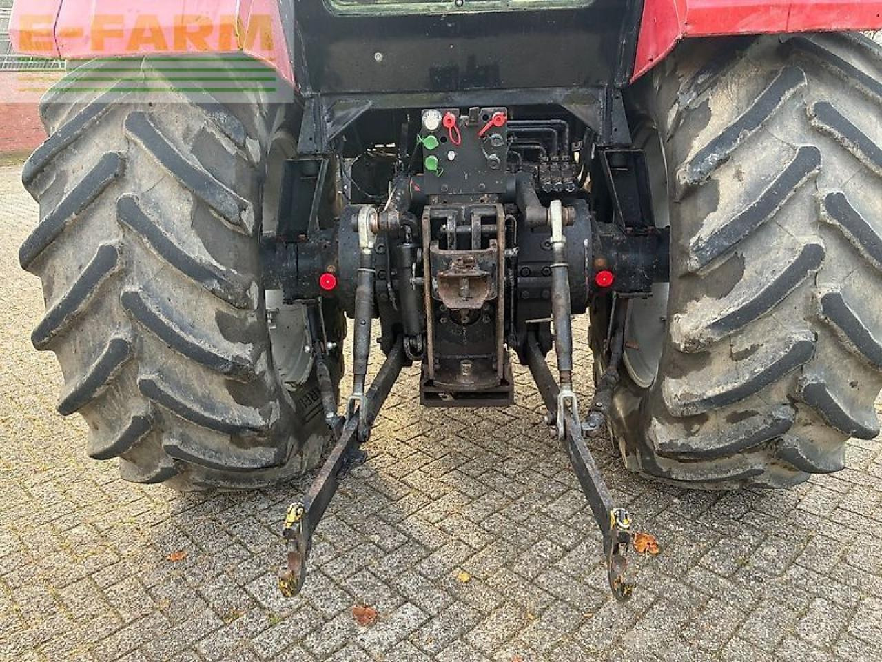 Case-IH 1255 - Traktor: pilt 5 Case-IH 1255 - Traktor: pilt 5