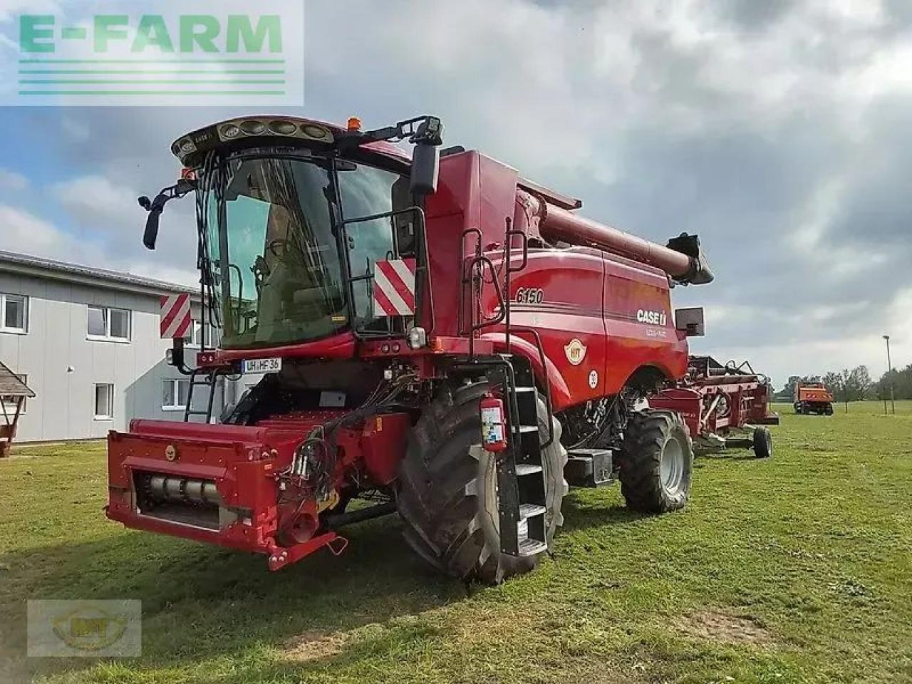 Case-IH axial-flow 6150 inkl. 6,70 m schneidwerk und wagen - Kombain: pilt 1 Case-IH axial-flow 6150 inkl. 6,70 m schneidwerk und wagen - Kombain: pilt 1