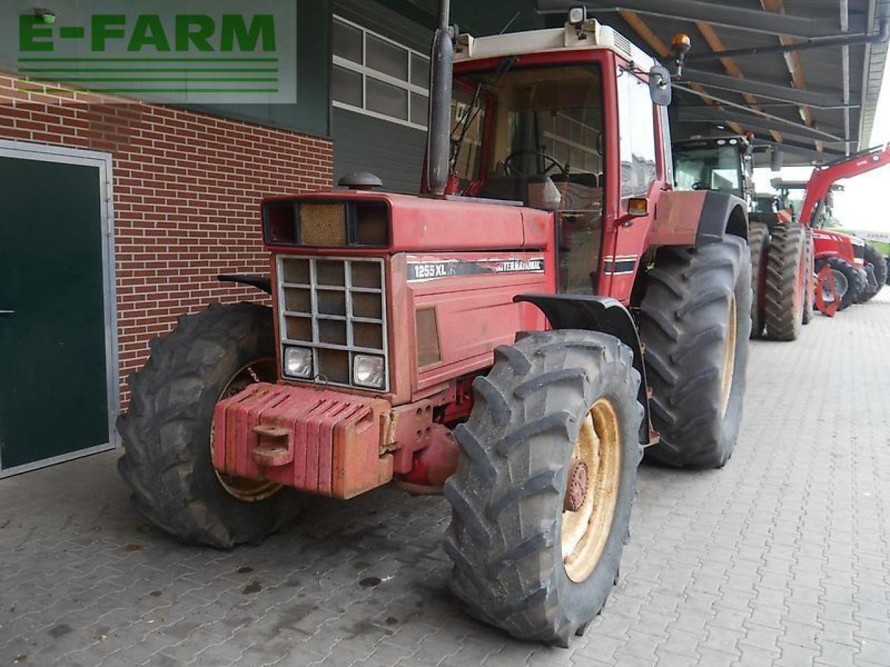 Case-IH ihc 1255 xl nur 5390 std. - Traktor: pilt 3 Case-IH ihc 1255 xl nur 5390 std. - Traktor: pilt 3