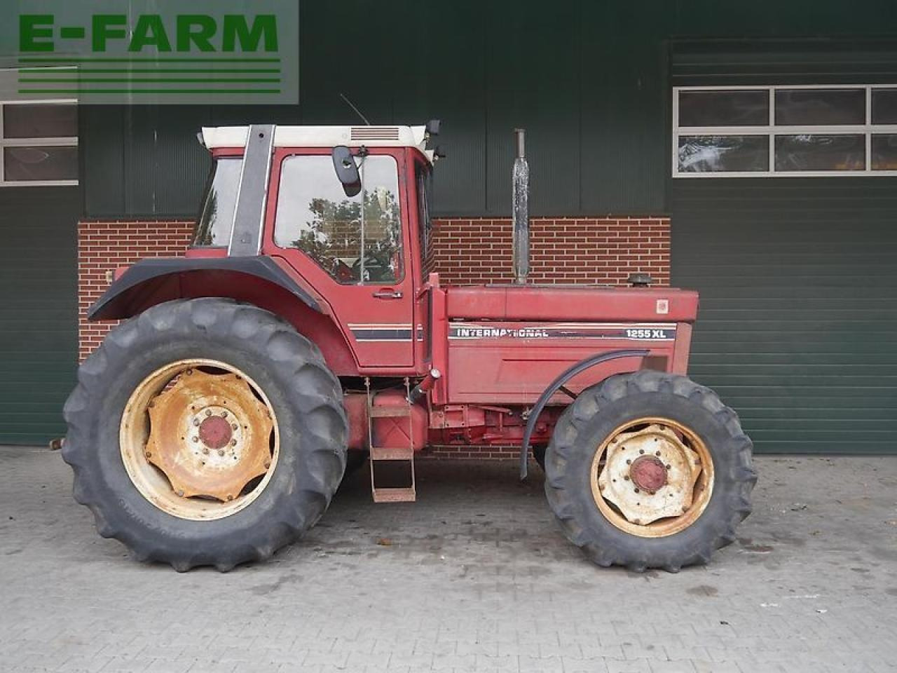 Case-IH ihc 1255 xl nur 5390 std. - Traktor: pilt 4 Case-IH ihc 1255 xl nur 5390 std. - Traktor: pilt 4