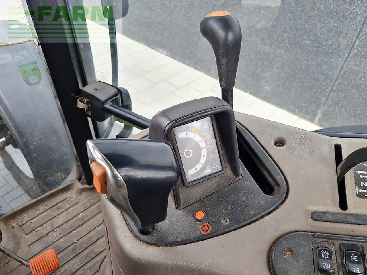 Traktor Case-IH maxxum 115: pilt 14