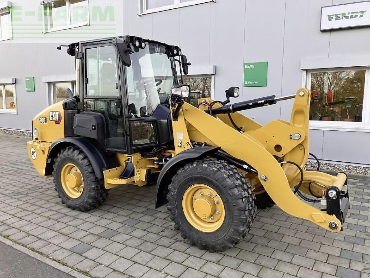 Caterpillar cat 906-14a - Miniekskavaator: pilt 1 Caterpillar cat 906-14a - Miniekskavaator: pilt 1