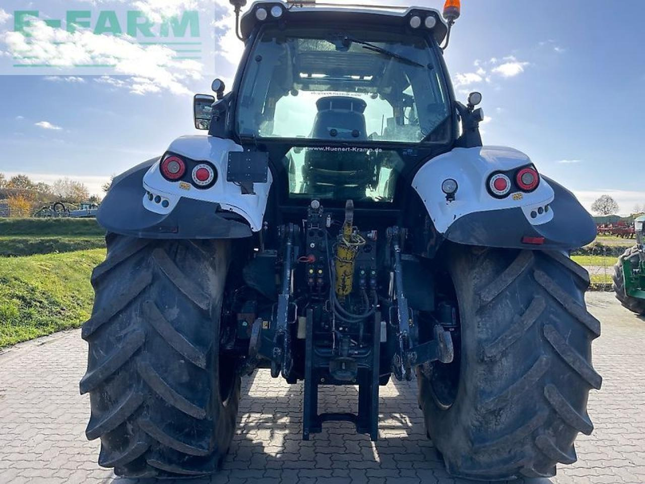 Deutz-Fahr 6215 agrotron ttv - Traktor: pilt 4 Deutz-Fahr 6215 agrotron ttv - Traktor: pilt 4