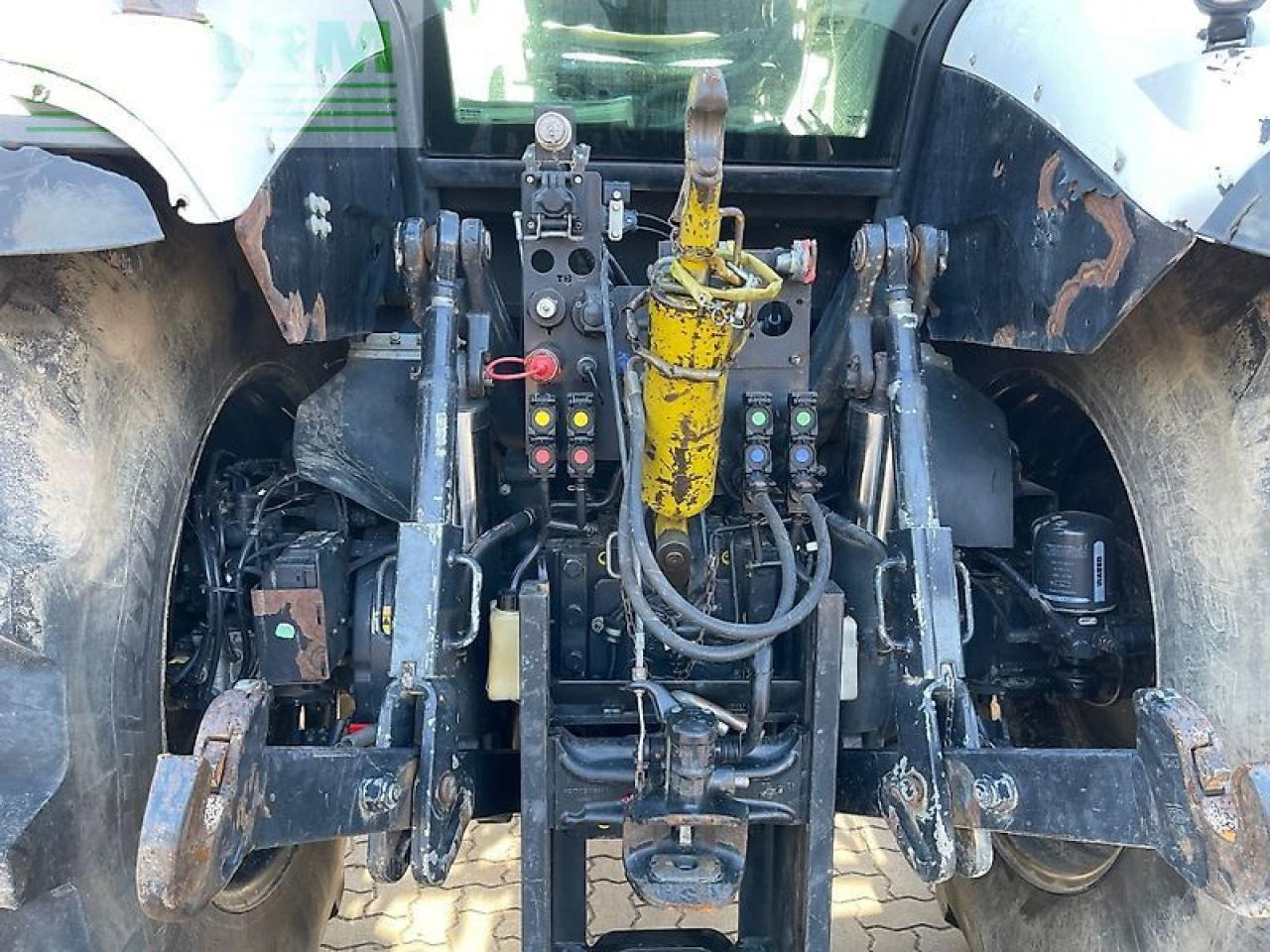 Deutz-Fahr 6215 agrotron ttv - Traktor: pilt 5 Deutz-Fahr 6215 agrotron ttv - Traktor: pilt 5
