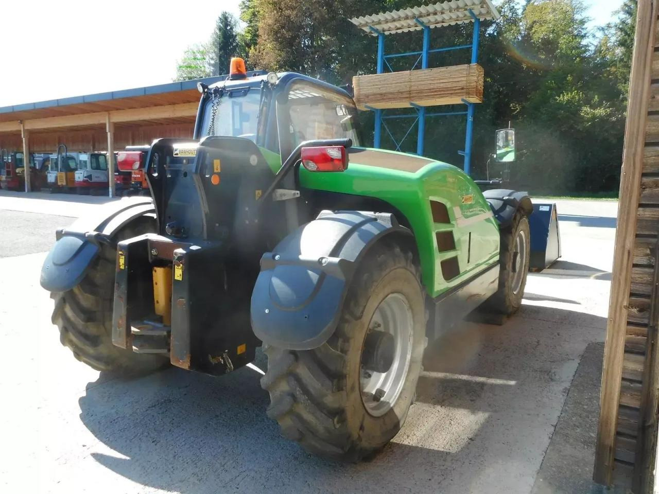 Deutz-Fahr agrovector 37.6 ( 3,7 tonnen - 6 meter ) 40 km/h - Teleskooplaadur: pilt 4 Deutz-Fahr agrovector 37.6 ( 3,7 tonnen - 6 meter ) 40 km/h - Teleskooplaadur: pilt 4