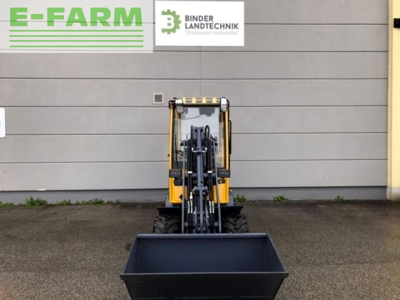 Eurotrac 810 / w11-c hoflader - Miniekskavaator: pilt 3 Eurotrac 810 / w11-c hoflader - Miniekskavaator: pilt 3