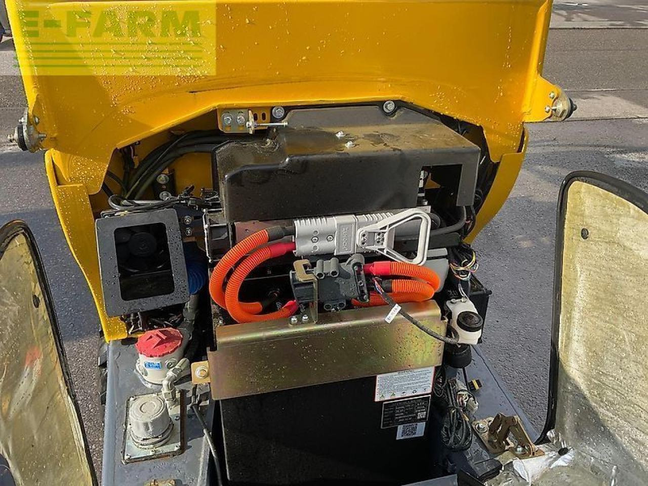 Eurotrac w11 e - Miniekskavaator: pilt 4 Eurotrac w11 e - Miniekskavaator: pilt 4
