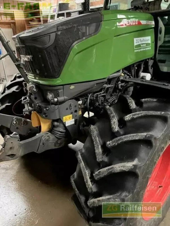 Fendt 211 vario power setting 2 - Traktor: pilt 5 Fendt 211 vario power setting 2 - Traktor: pilt 5