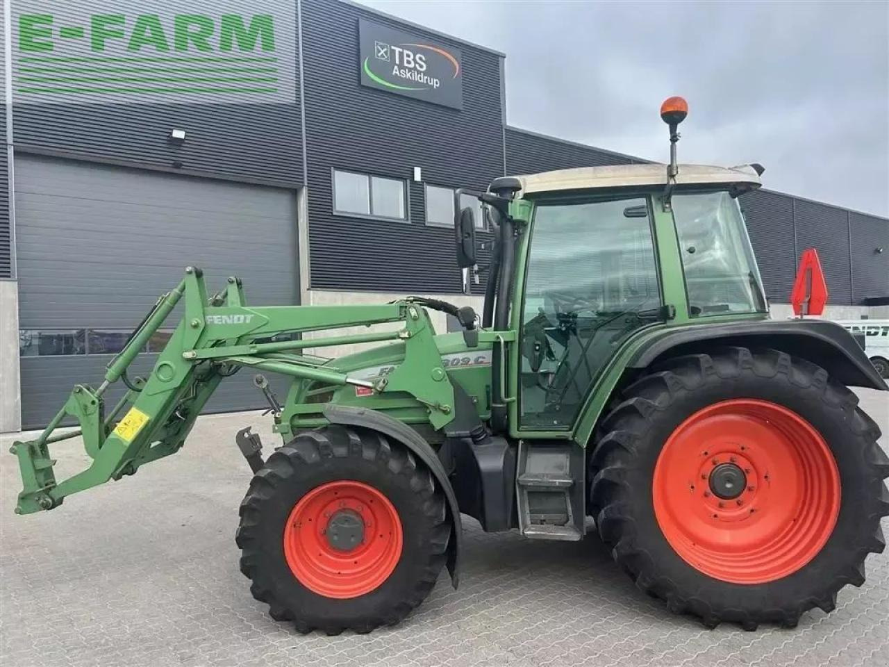 Fendt 309 c med fendt læsser - Traktor: pilt 1 Fendt 309 c med fendt læsser - Traktor: pilt 1