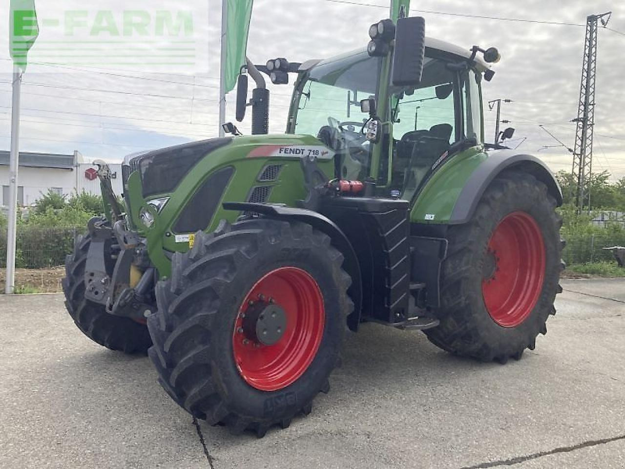 Traktor Fendt 718 vario s4 profi plus ProfiPlus: pilt 21