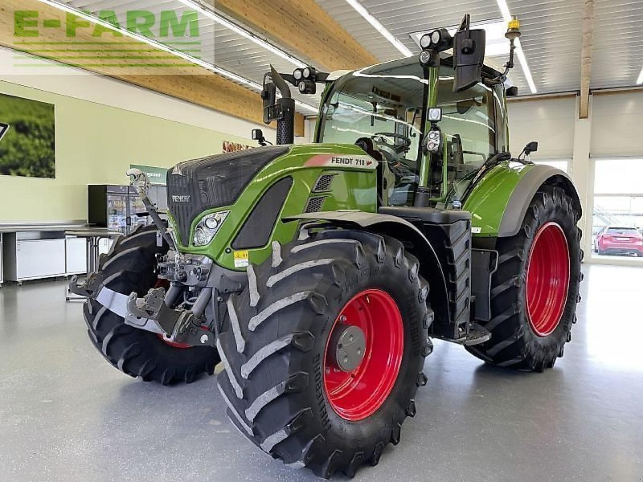 Fendt 718 vario s4 profi plus ProfiPlus - Traktor: pilt 1 Fendt 718 vario s4 profi plus ProfiPlus - Traktor: pilt 1