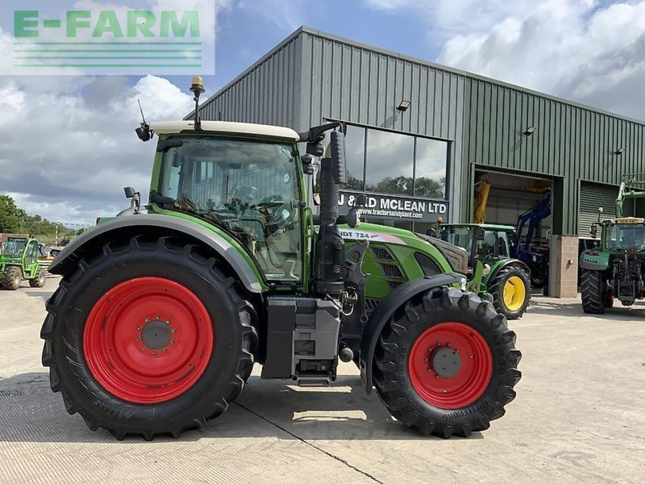 Fendt 724 profi plus tractor (st23447) - Traktor: pilt 1 Fendt 724 profi plus tractor (st23447) - Traktor: pilt 1