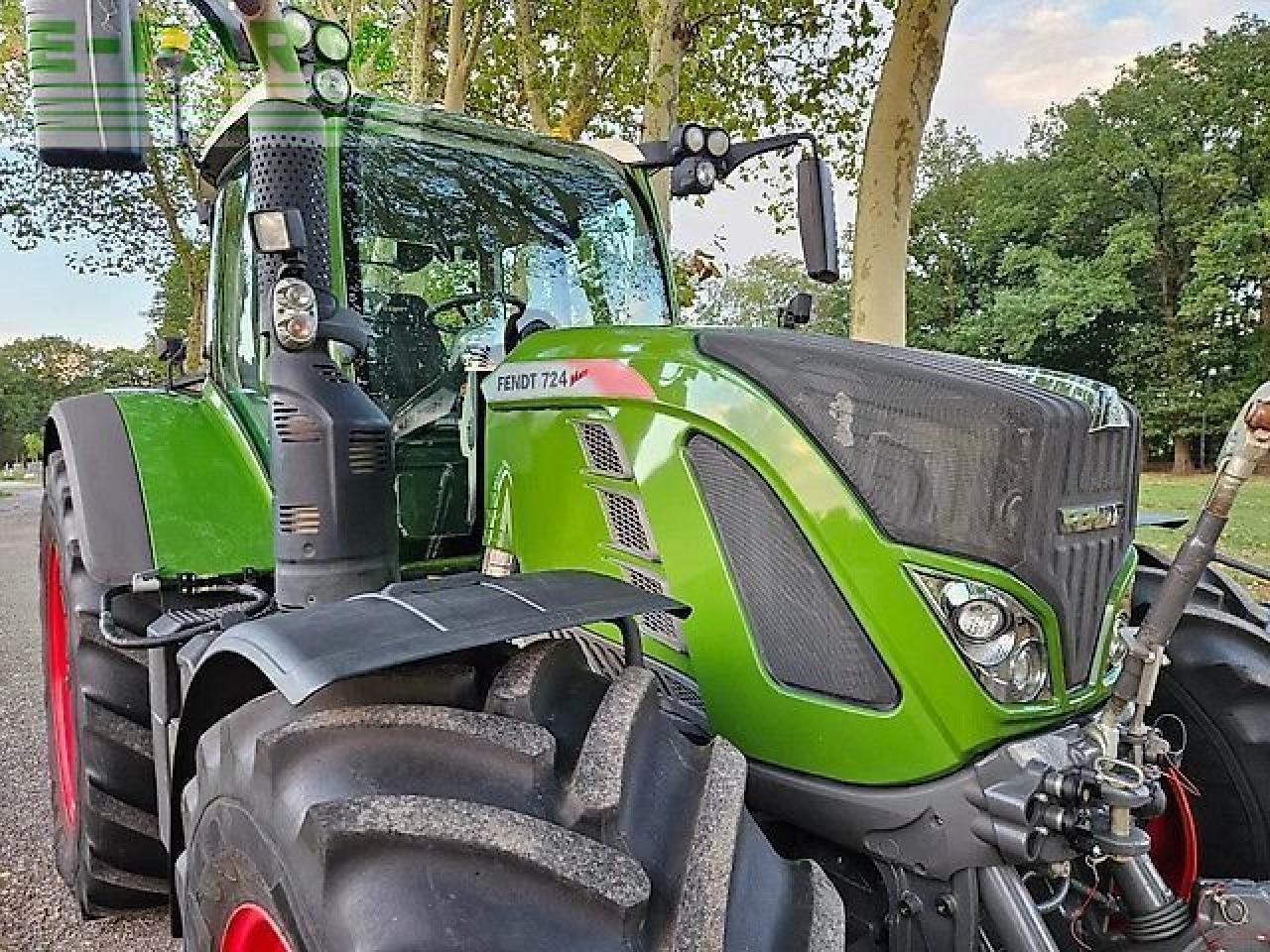 Fendt 724 s4 profi plus (718 720 722 ) - Traktor: pilt 4 Fendt 724 s4 profi plus (718 720 722 ) - Traktor: pilt 4