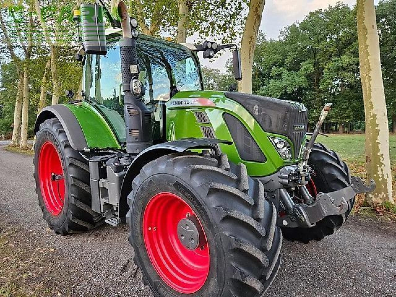 Fendt 724 s4 profi plus (718 720 722 ) - Traktor: pilt 1 Fendt 724 s4 profi plus (718 720 722 ) - Traktor: pilt 1