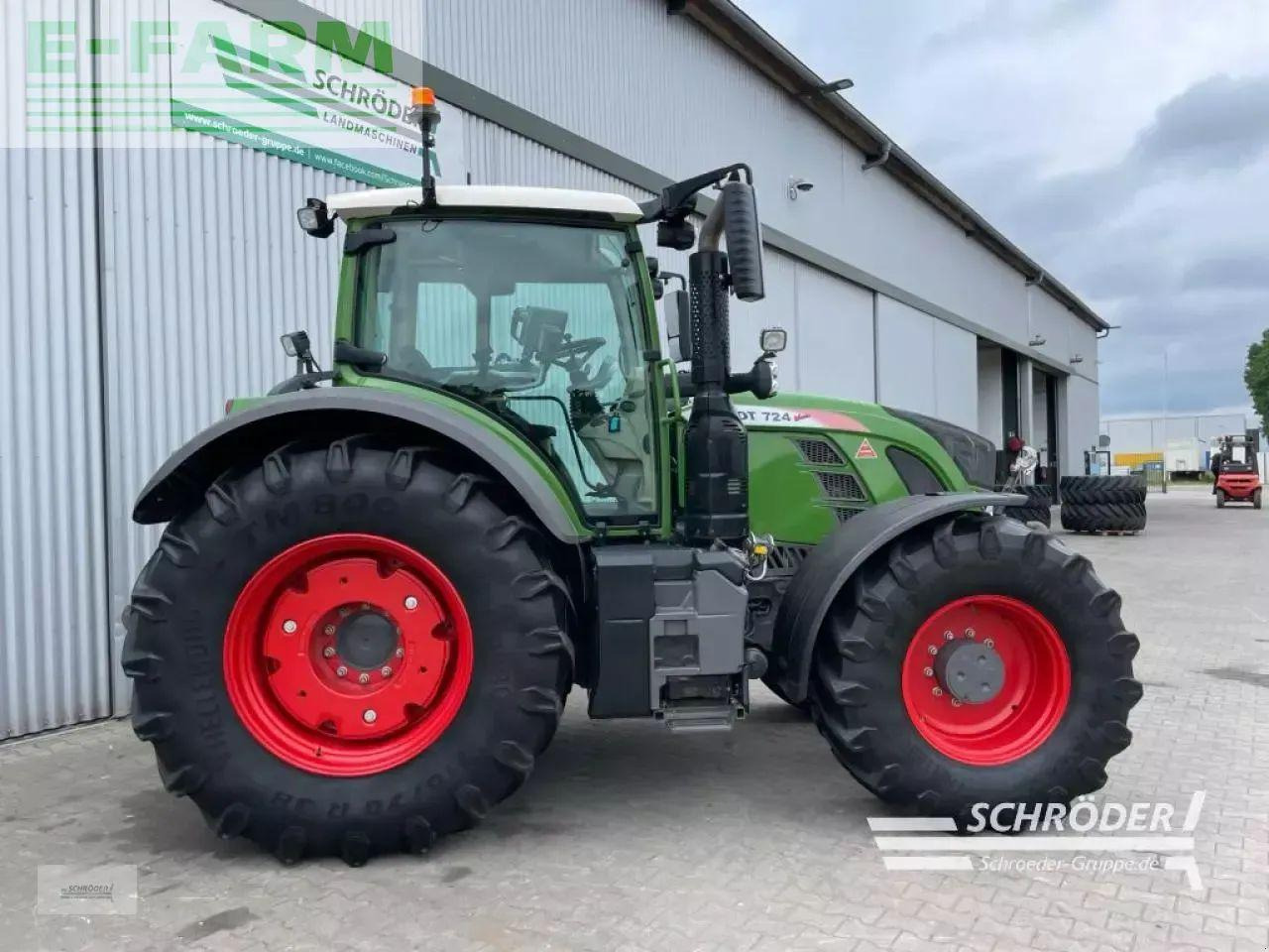 Fendt 724 s4 profi plus - Traktor: pilt 2 Fendt 724 s4 profi plus - Traktor: pilt 2