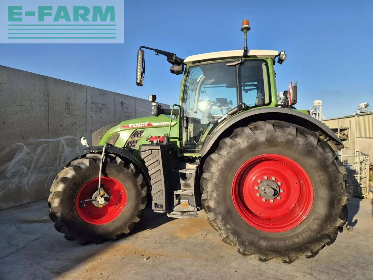 Fendt 724 vario profi+ - Traktor: pilt 2 Fendt 724 vario profi+ - Traktor: pilt 2