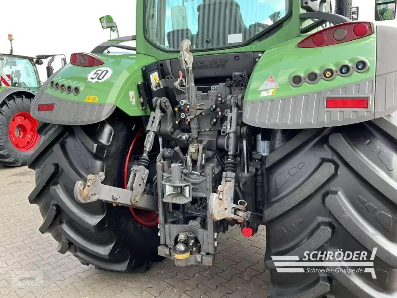 Fendt 724 vario s4 profi plus ProfiPlus - Traktor: pilt 4 Fendt 724 vario s4 profi plus ProfiPlus - Traktor: pilt 4