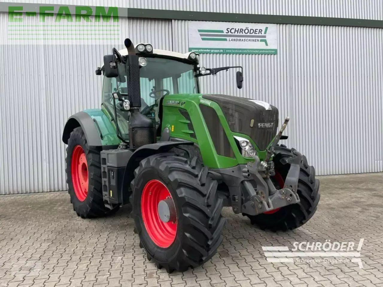 Fendt 824 vario s4 profi plus ProfiPlus - Traktor: pilt 1 Fendt 824 vario s4 profi plus ProfiPlus - Traktor: pilt 1