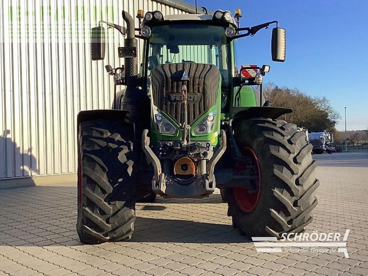 Fendt 824 vario s4 profi plus ProfiPlus - Traktor: pilt 3 Fendt 824 vario s4 profi plus ProfiPlus - Traktor: pilt 3