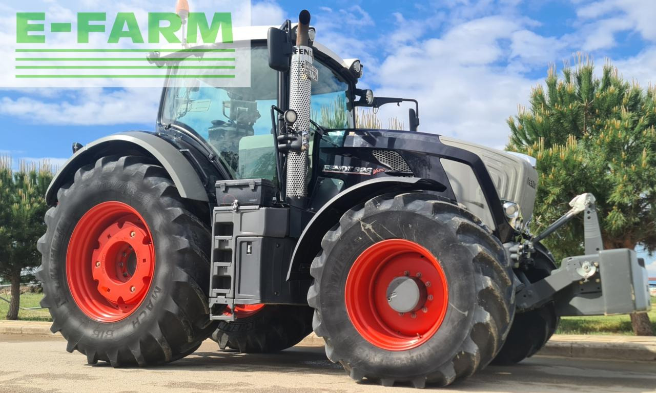 Fendt 826 Vario Profi Plus Plus - Traktor: pilt 2 Fendt 826 Vario Profi Plus Plus - Traktor: pilt 2
