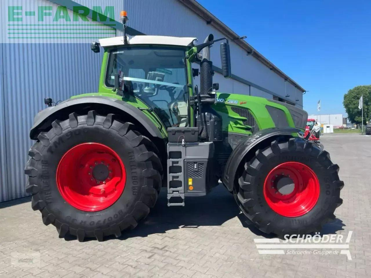 Fendt 828 vario s4 profi plus ProfiPlus - Traktor: pilt 3 Fendt 828 vario s4 profi plus ProfiPlus - Traktor: pilt 3