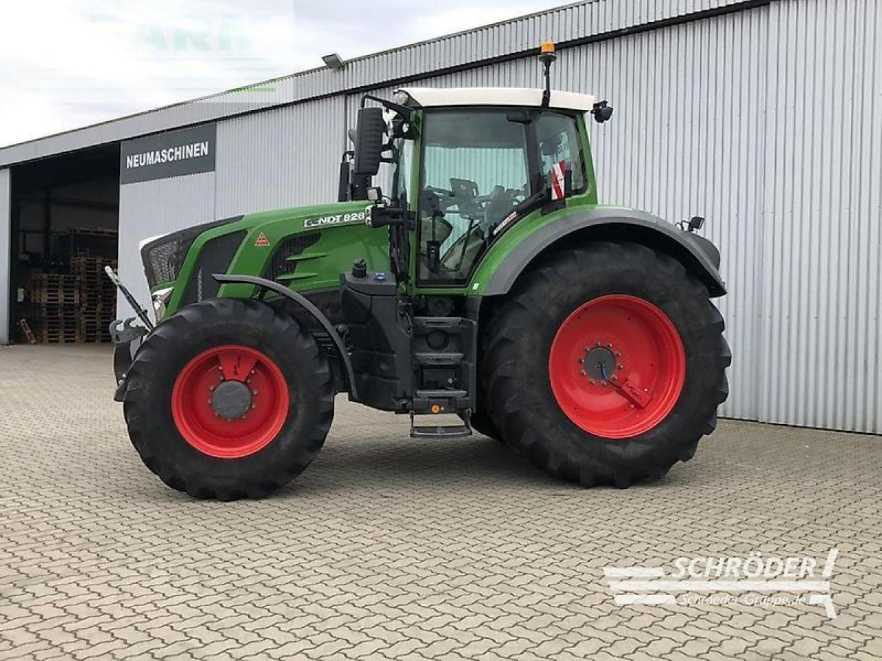 Fendt 828 vario s4 profi plus - Traktor: pilt 2 Fendt 828 vario s4 profi plus - Traktor: pilt 2
