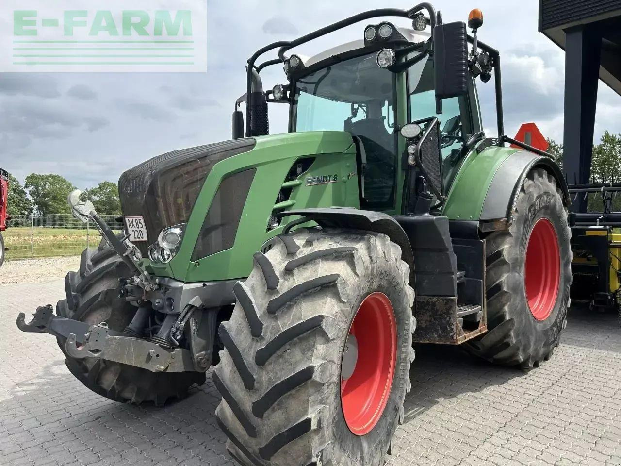 Fendt 828 vario scr - Traktor: pilt 1 Fendt 828 vario scr - Traktor: pilt 1