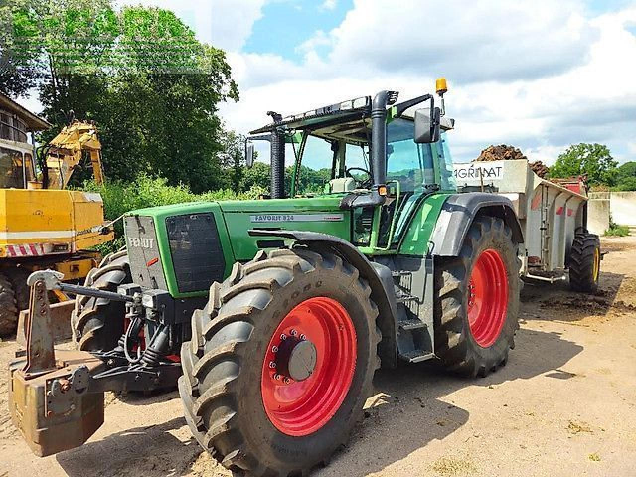 Fendt favorit 824 turboshift ( 816 818 822 ) - Traktor: pilt 1 Fendt favorit 824 turboshift ( 816 818 822 ) - Traktor: pilt 1
