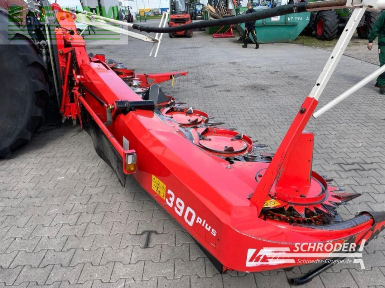 Fendt katana 85 + kemper 390plus + kemper 3002 - Koristusmasin: pilt 4 Fendt katana 85 + kemper 390plus + kemper 3002 - Koristusmasin: pilt 4