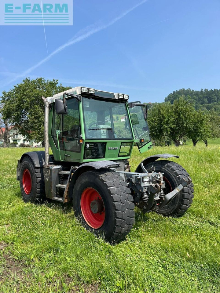 Fendt xylon 524 t - Traktor: pilt 1 Fendt xylon 524 t - Traktor: pilt 1