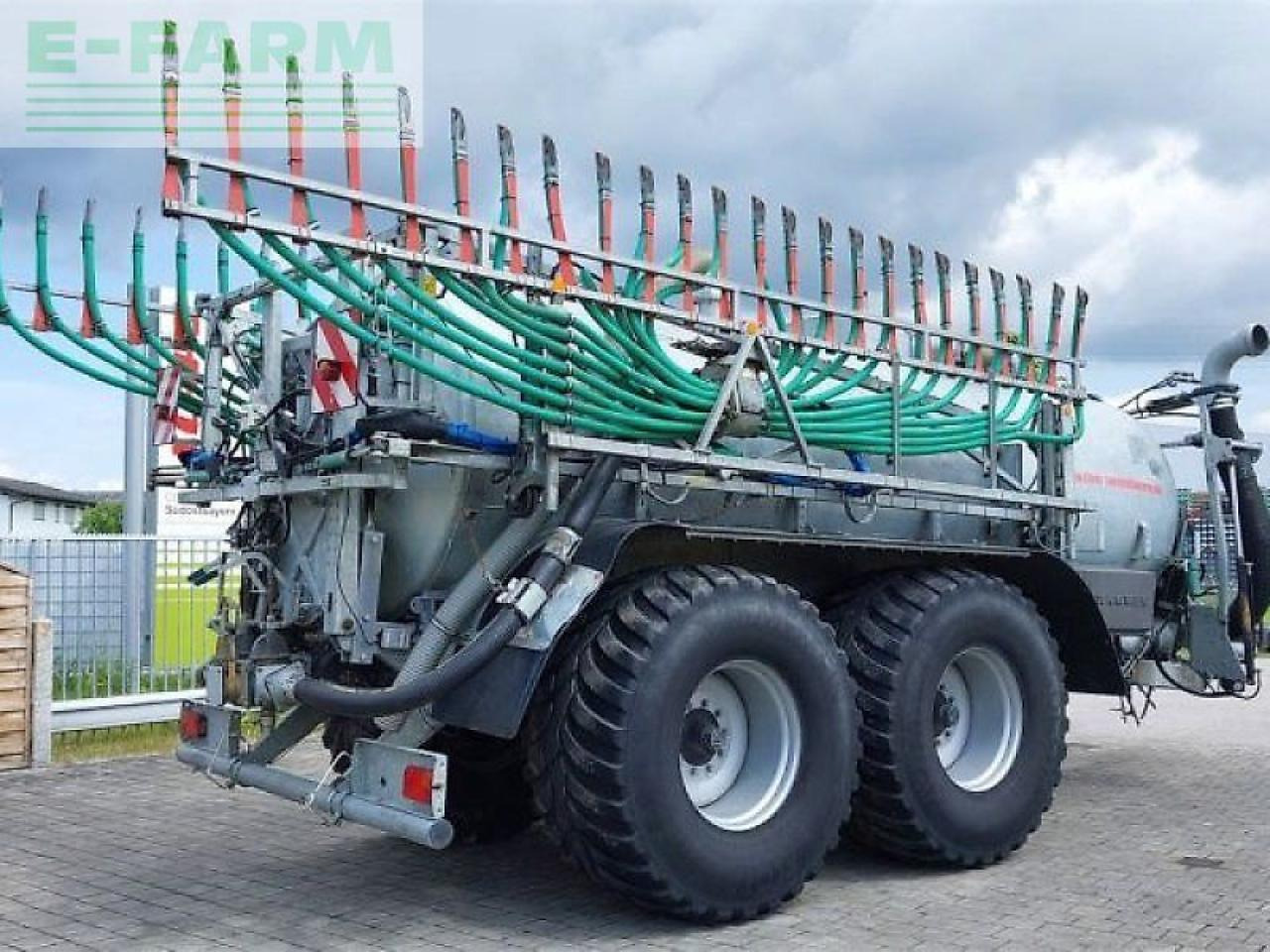 Fliegl pfw 16000 tandem fox - Väetamisseadmed: pilt 5 Fliegl pfw 16000 tandem fox - Väetamisseadmed: pilt 5