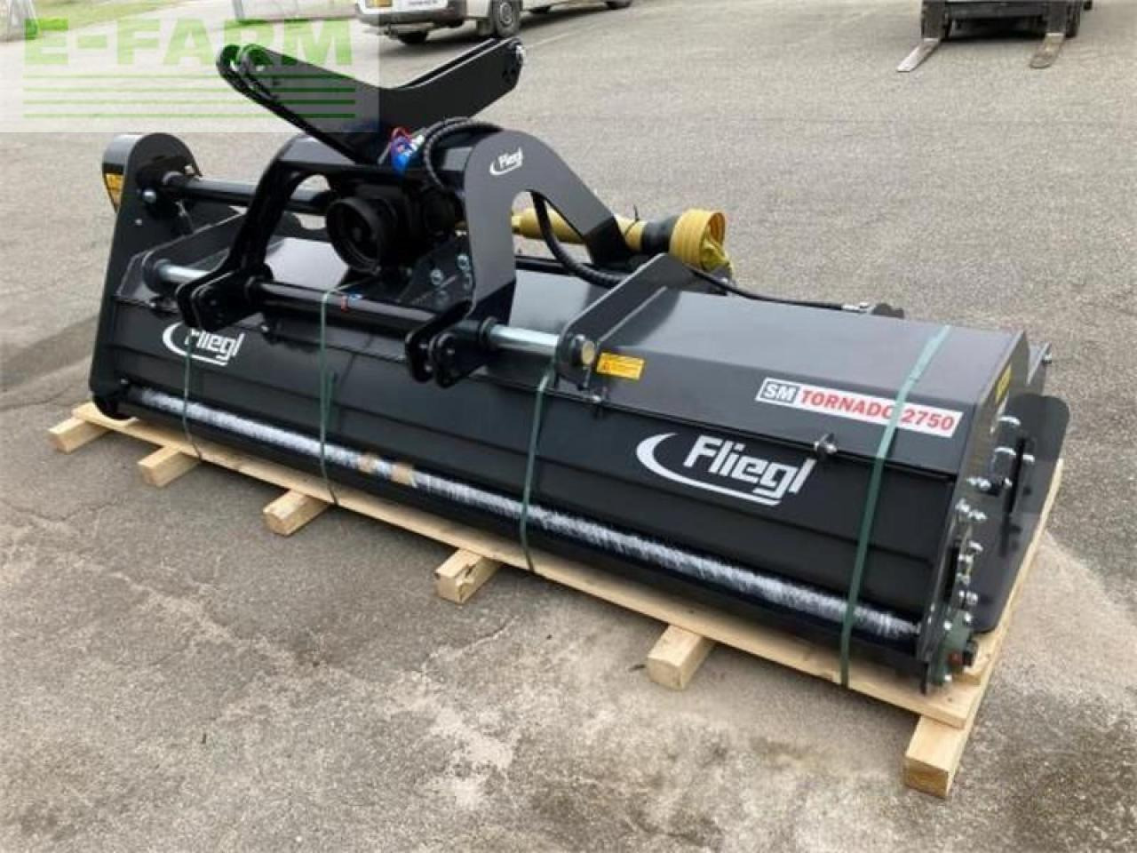 Fliegl sm tornado 2750 - Niiduk: pilt 1 Fliegl sm tornado 2750 - Niiduk: pilt 1