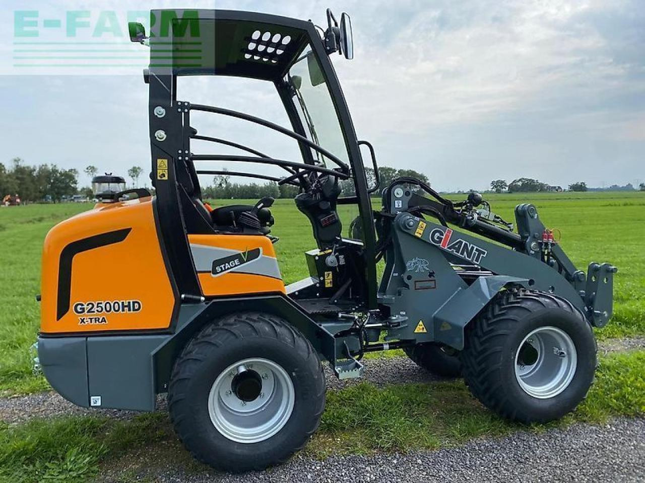 Giant g2500 x-tra hd neu - Miniekskavaator: pilt 5 Giant g2500 x-tra hd neu - Miniekskavaator: pilt 5