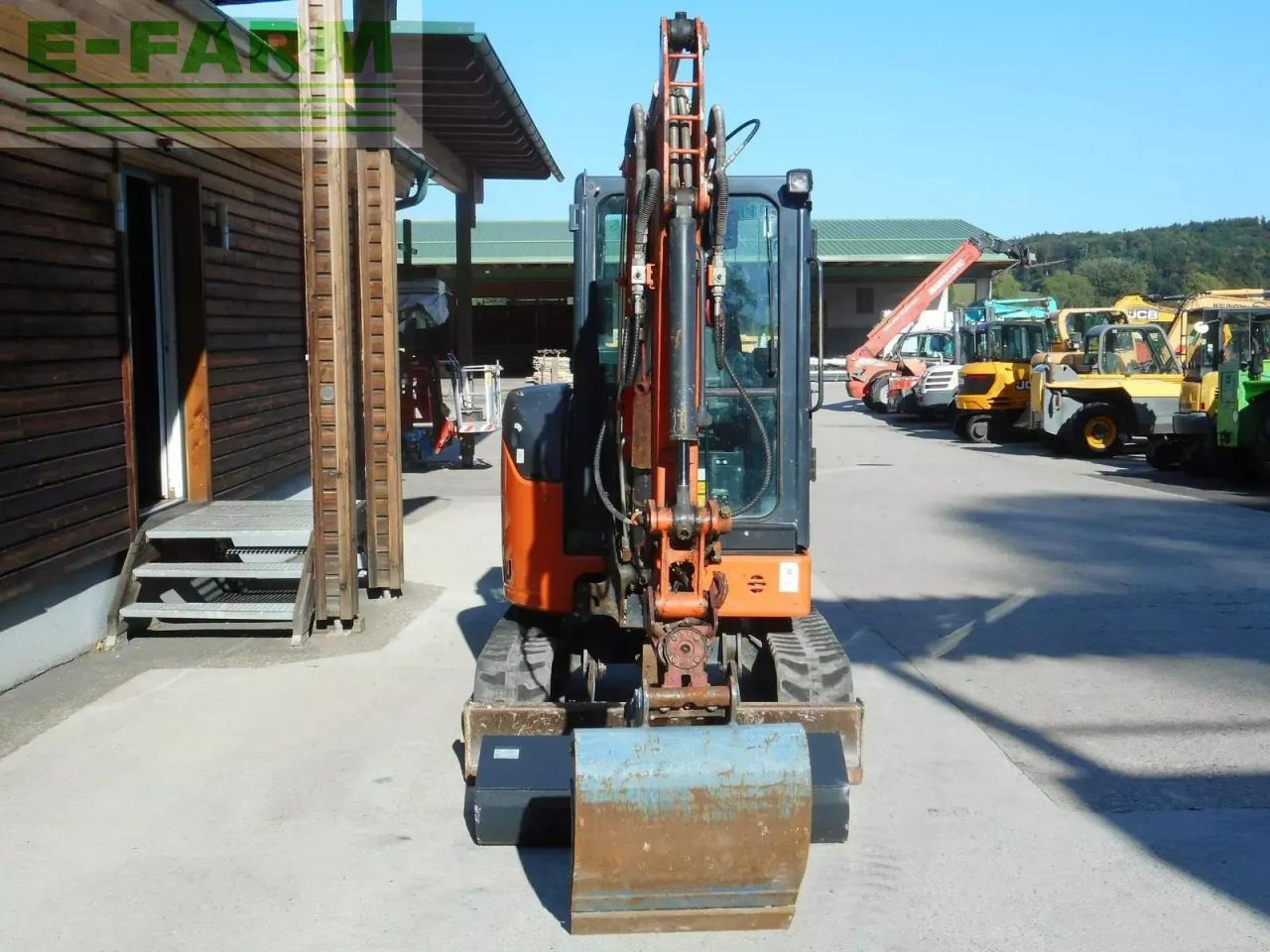 Hitachi zx26u-6 ( 2.740kg ) powertilt - Miniekskavaator: pilt 5 Hitachi zx26u-6 ( 2.740kg ) powertilt - Miniekskavaator: pilt 5