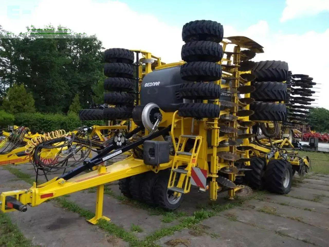 Horsch bednar omega 6000 - Külvimasin: pilt 2 Horsch bednar omega 6000 - Külvimasin: pilt 2