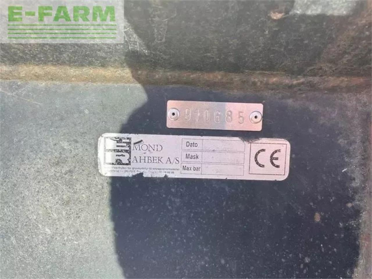 Hyundai hl 740-7 med højtipskovl - Miniekskavaator: pilt 3 Hyundai hl 740-7 med højtipskovl - Miniekskavaator: pilt 3