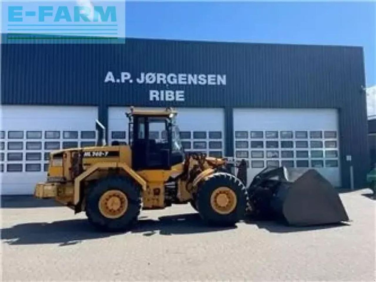 Hyundai hl 740-7 med højtipskovl - Miniekskavaator: pilt 1 Hyundai hl 740-7 med højtipskovl - Miniekskavaator: pilt 1