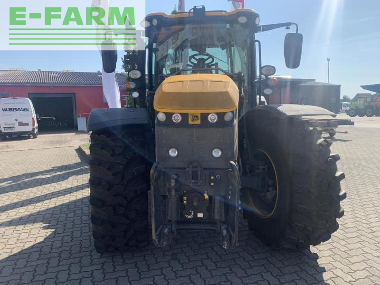 JCB 4220 fasttrac mit jd-autotrac vorbereitung + stoll konsolen - Traktor: pilt 2 JCB 4220 fasttrac mit jd-autotrac vorbereitung + stoll konsolen - Traktor: pilt 2