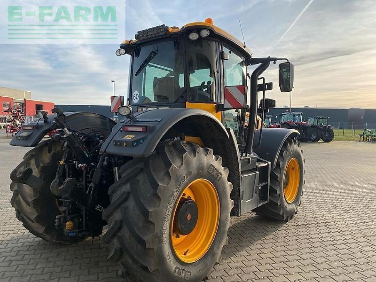 JCB 4220 fatsrac - Traktor: pilt 5 JCB 4220 fatsrac - Traktor: pilt 5