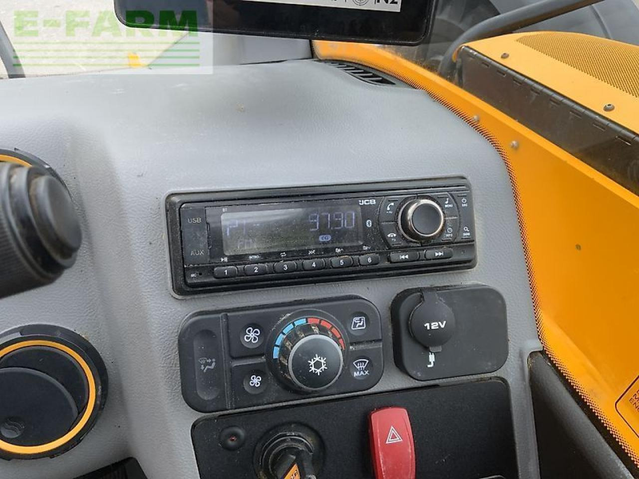 Miniekskavaator JCB 542-70 agri xtra (st23537): pilt 19