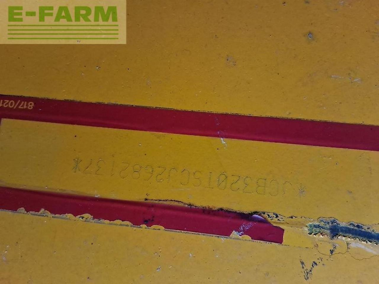 Rataslaadur JCB tm 320s: pilt 10