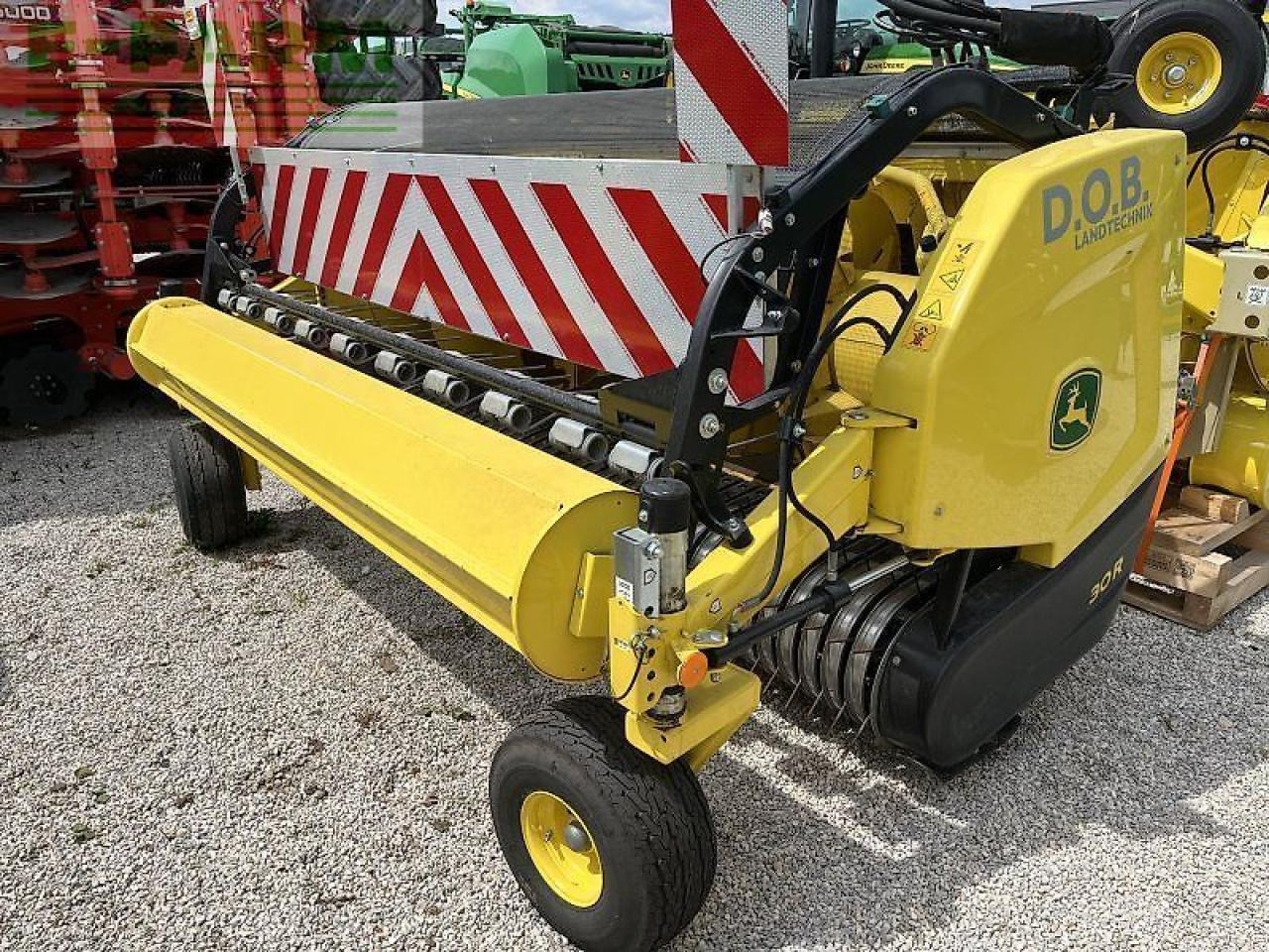 John Deere 30r - Saagikoristusmasina lisa: pilt 2 John Deere 30r - Saagikoristusmasina lisa: pilt 2