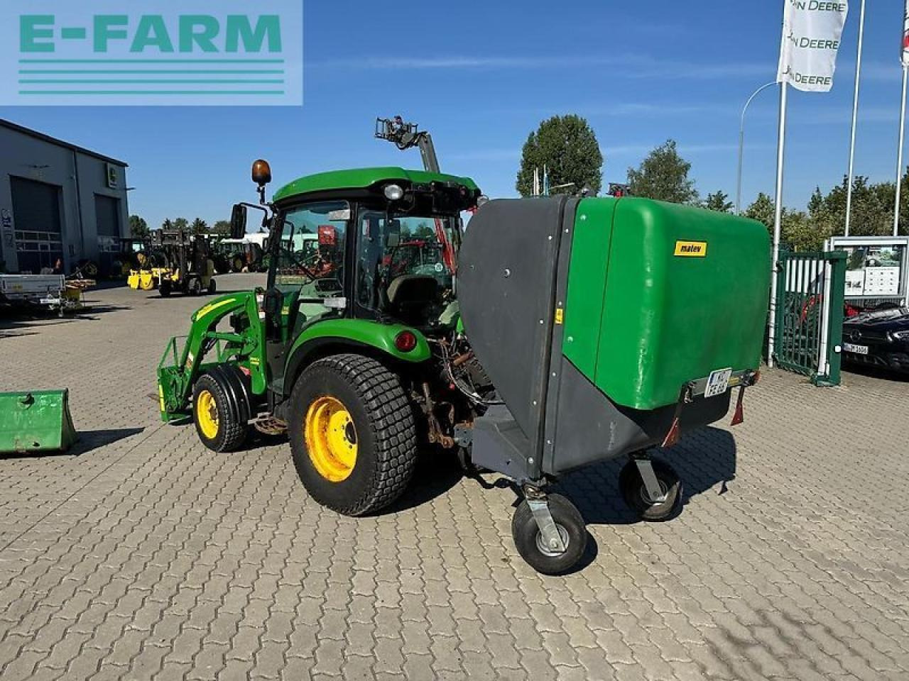 John Deere 3720 - Traktor: pilt 3 John Deere 3720 - Traktor: pilt 3